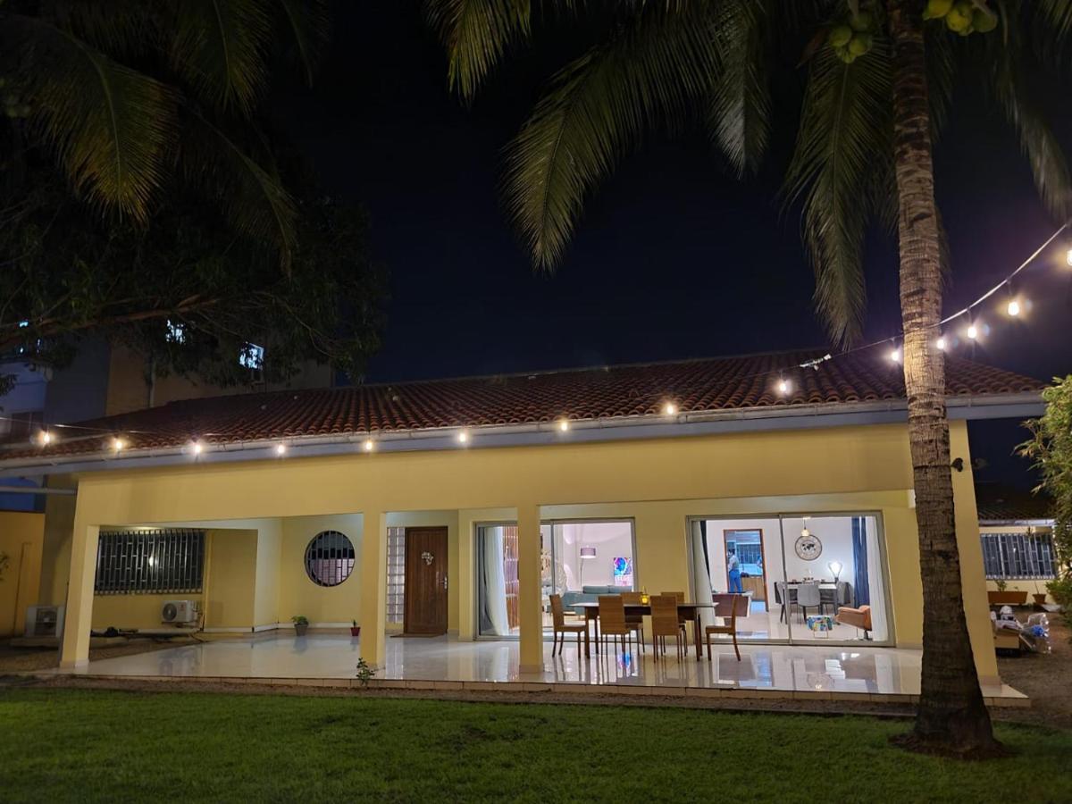 Sompteuse Villa Avec Piscine A 5 Min De La Plage Пуэнт-Нуар Экстерьер фото